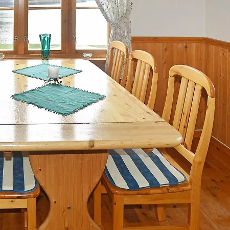 Three-bedroom Holiday In *