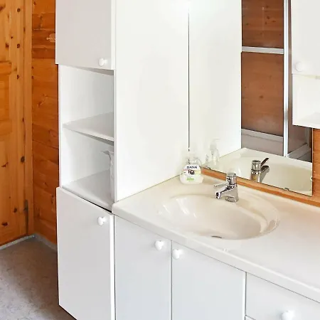 Three-bedroom Holiday In * Norddal